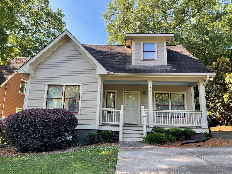 460 Athens Ave in Athens, GA - Building Photo
