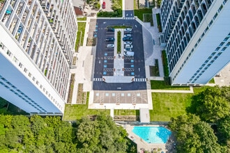 Rosedale East in Toronto, ON - Building Photo - Building Photo