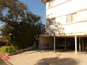 815 Flora Dr in Inglewood, CA - Foto de edificio - Floor Plan