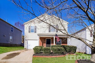 26 Streamwood Way in Clayton, NC - Building Photo