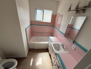 15906 S Manhattan Pl in Gardena, CA - Building Photo - Building Photo