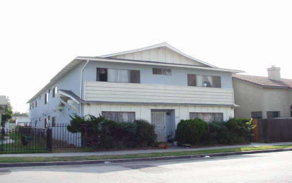 5956 Stafford Ave in Huntington Park, CA - Building Photo - Building Photo