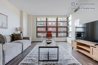 3444 Fairfax Dr in Arlington, VA - Foto de edificio - Building Photo