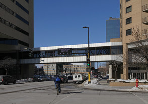 The Crossings Condominium in Minneapolis, MN - Foto de edificio - Building Photo