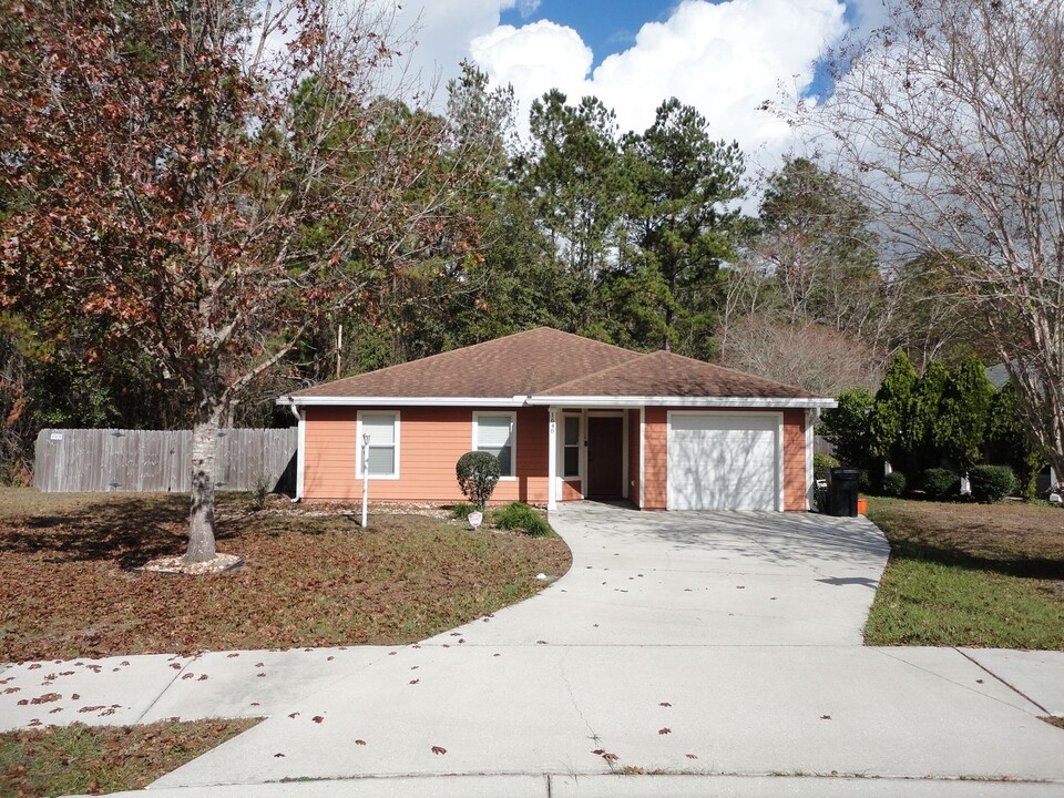 1648 NE 47th Pl in Gainesville, FL - Building Photo