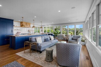 912 Peconic Bay Blvd in Laurel, NY - Building Photo - Building Photo