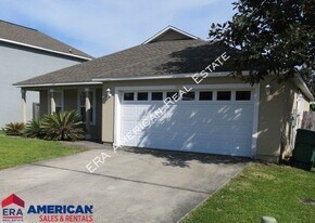 1919 Kadima Cir in Fort Walton Beach, FL - Building Photo