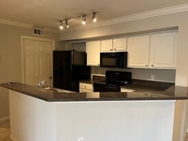 705 Boardwalk Dr, Unit 425