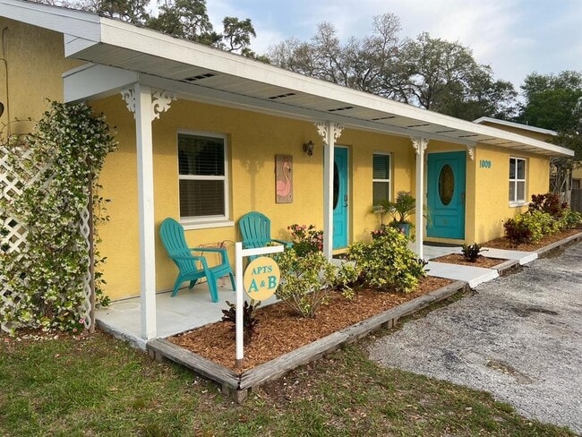 property at 1009 Sumner Blvd