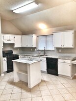 2202 Bowie Ln in Corinth, TX - Building Photo