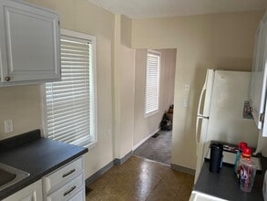 658 Old West Central St in Franklin, MA - Building Photo - Building Photo