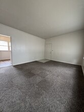 415 N 3rd W in Mountain Home, ID - Building Photo - Building Photo
