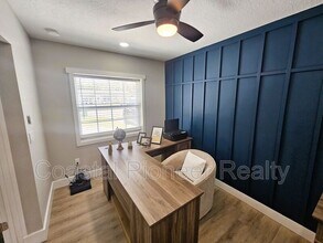 8711 N Wick Pl in Tampa, FL - Building Photo - Building Photo