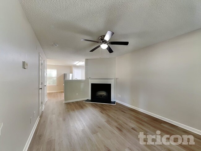 3598 Brookstone Way in Union City, GA - Building Photo - Building Photo