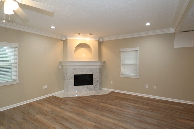 212 Walter St in Carmel, IN - Building Photo - Building Photo