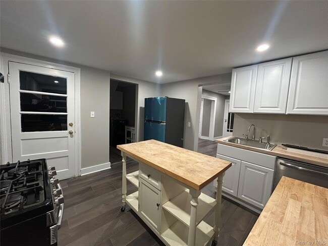 property at 134 N Liberty Dr