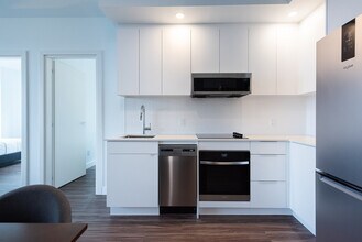 1055-1055 Rue Lucien-L'Allier in Montréal, QC - Building Photo - Building Photo