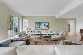 19227 Fisher Island Dr, Unit # 19227 in Miami Beach, FL - Building Photo - Building Photo