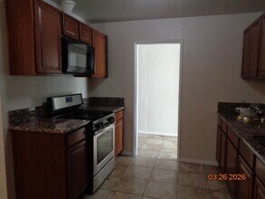 44538 2nd St E in Lancaster, CA - Building Photo - Building Photo