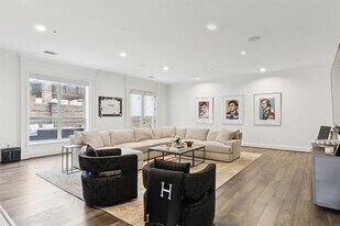 6605 Bandera Ave in Dallas, TX - Building Photo