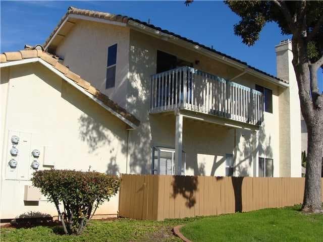1388 Palomar Pl in Vista, CA - Building Photo - Building Photo
