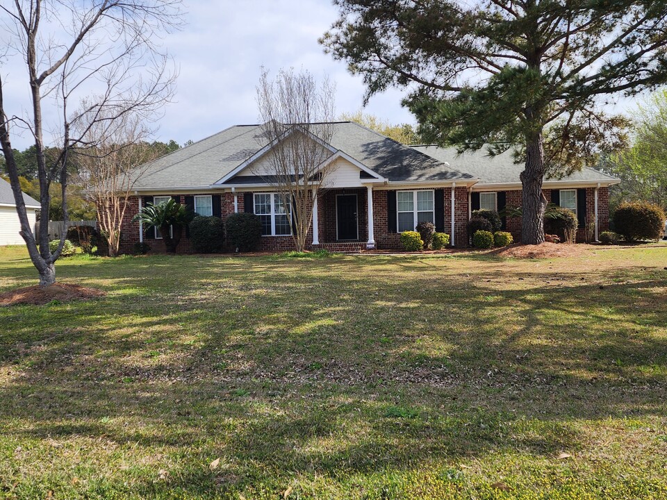 1808 N Leah Ln in Statesboro, GA - Building Photo