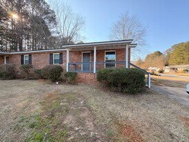 195 Nunnally St in Athens, GA - Building Photo