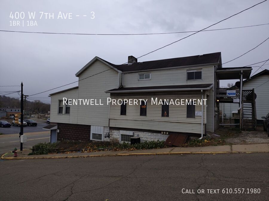 400 W 7th Ave in Tarentum, PA - Building Photo