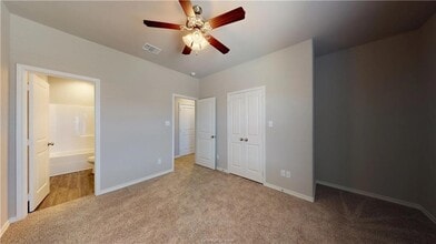 2909 Papa Bear in College Station, TX - Building Photo - Building Photo