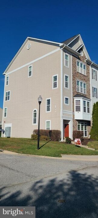 1670 Mohegan Dr-Unit -B in Havre De Grace, MD - Building Photo