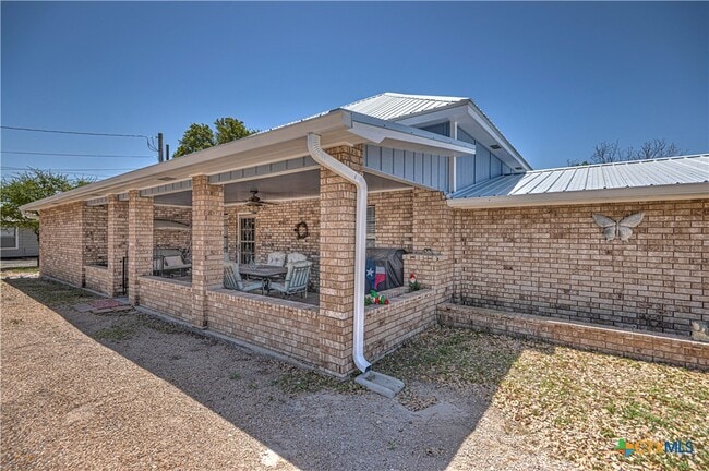 property at 5424 Kuykendall Springs Rd