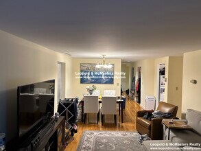 115 Jersey St, Unit 405 in Boston, MA - Building Photo - Building Photo
