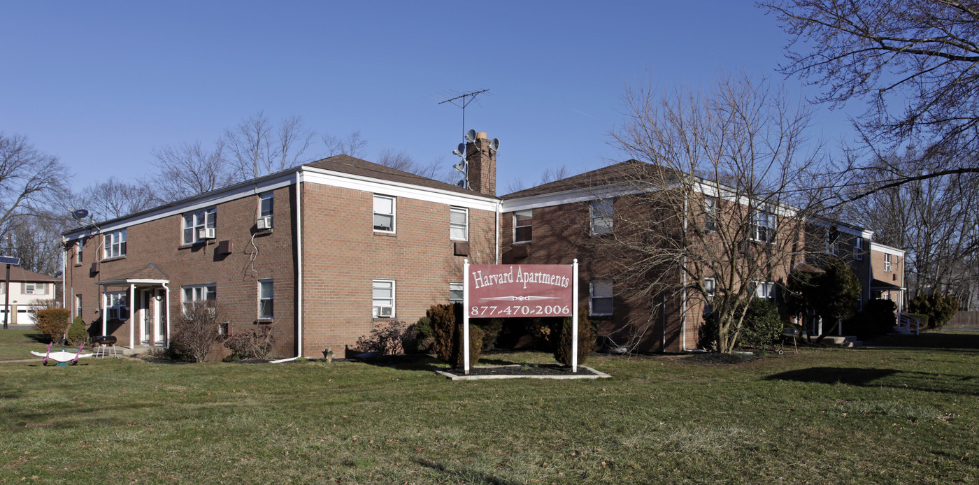 Havard Apartments in North Brunswick, NJ - Building Photo