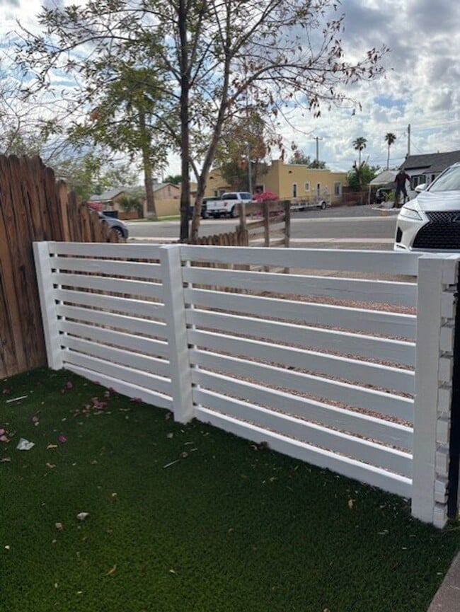 726 W Pepper Pl in Mesa, AZ - Building Photo - Building Photo