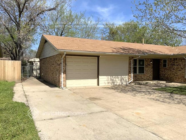3325 Hummingbird Ln in Denton, TX - Building Photo - Building Photo