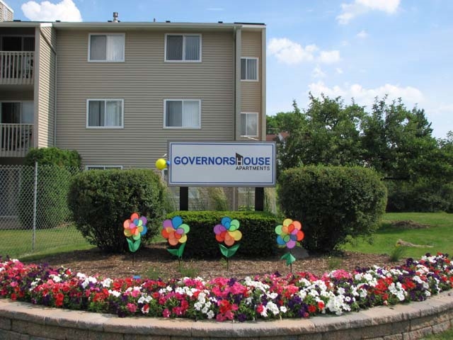 Governors House Apartments in University Park, IL - Building Photo - Building Photo