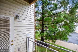 2931 Deer Hollow Way in Fairfax, VA - Building Photo - Building Photo