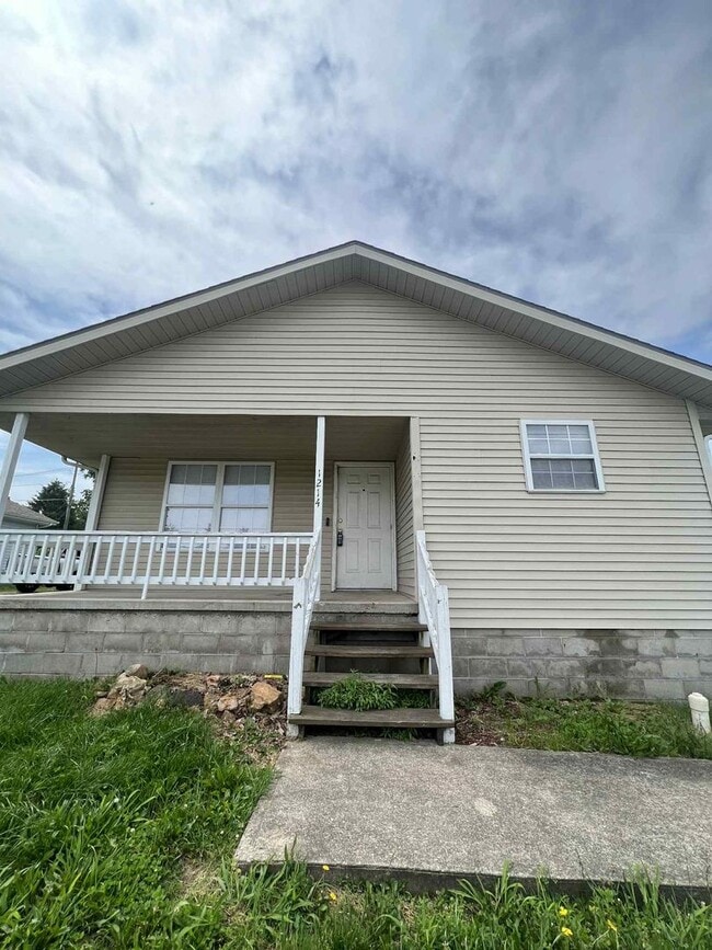 property at 1214 Grove St