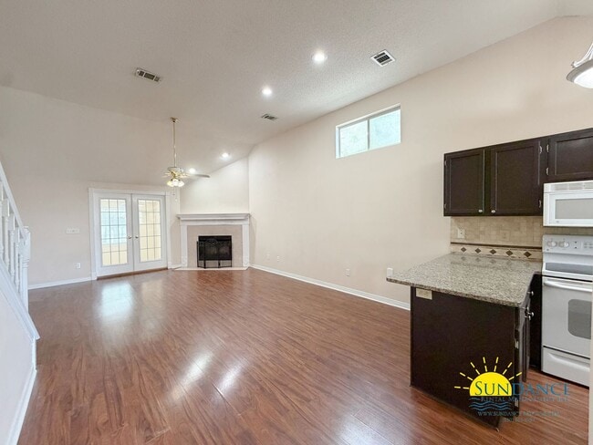 926 Roanoke Ct in Fort Walton Beach, FL - Building Photo - Building Photo