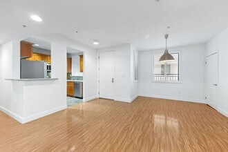 4724 Kester Ave in Los Angeles, CA - Building Photo - Building Photo