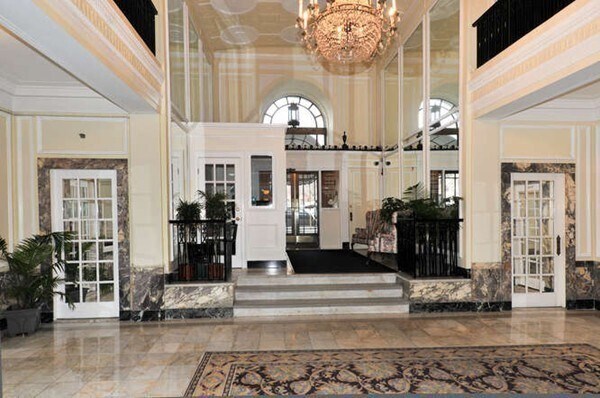 464-466-466 Commonwealth Ave in Boston, MA - Building Photo - Building Photo