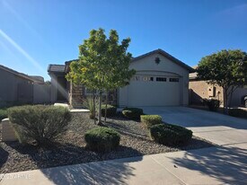 319 Pinnacle Ridge Dr in San Tan Valley, AZ - Building Photo