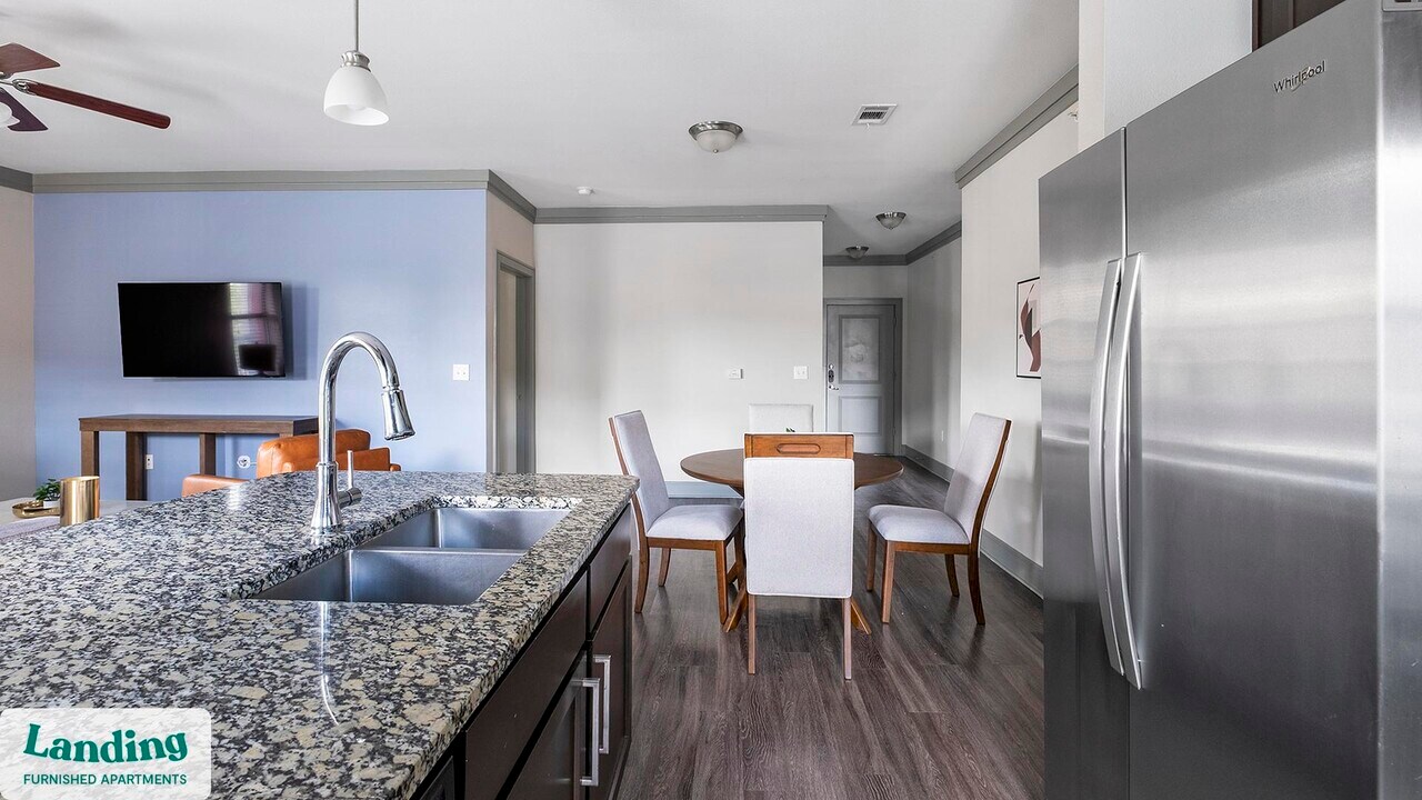 2539 Spring Cypress Rd in Spring, TX - Foto de edificio