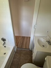 24 Washburn St, Unit A in Weymouth, MA - Building Photo - Building Photo