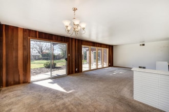 1302 Frances Dr in Roseville, CA - Foto de edificio - Building Photo