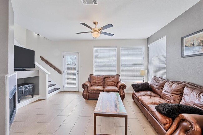 property at 2100 Pipers Field Dr