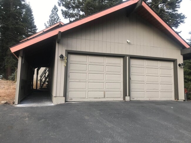 994 Tyner Way in Incline Village, NV - Building Photo - Building Photo