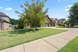 4100 SW Deerfield Blvd in Bentonville, AR - Building Photo - Building Photo