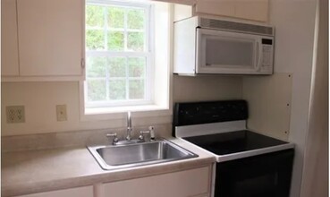 110 N Dotger Ave, Unit 110 N Dotger Ave in Charlotte, NC - Building Photo - Building Photo