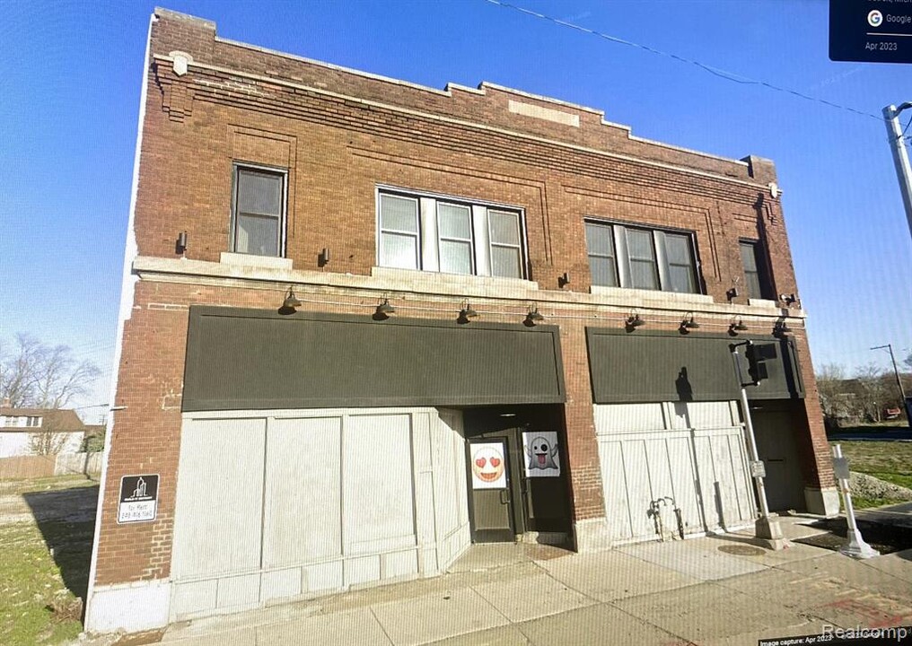 3323 Gratiot Ave-Unit -Unit F. 2nd Floor in Detroit, MI - Building Photo